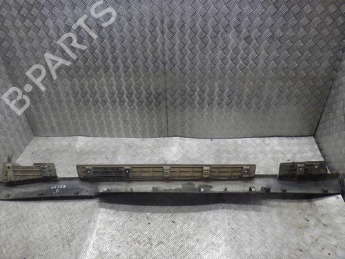 Used Right sideskirt Right sideskirt NISSAN GT-R (R35) V6 (530 hp) 24244590 24244590
