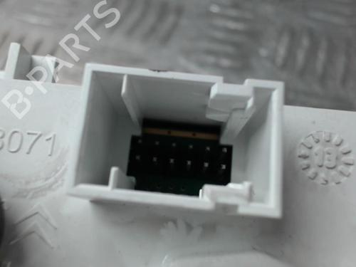 Climate control PEUGEOT 208 I (CA_, CC_) 1.2 VTI 82 | BP24249843I5