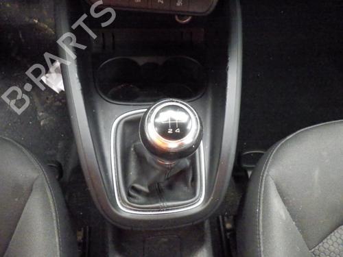 Levier de vitesses AUDI A1 Sportback (8XA, 8XF) 1.6 TDI (90 hp) 27327407