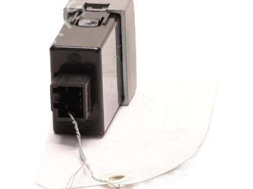 Used Headlight switch Headlight switch KIA SORENTO I (JC) 2.5 CRDi (170 hp) 30765298 30765298