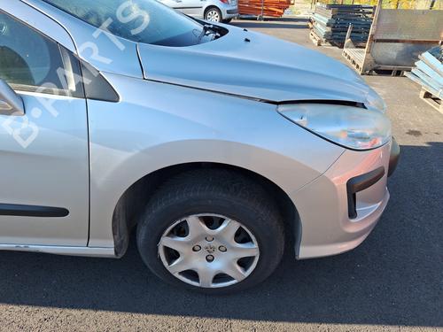 Front bumper PEUGEOT 308 I (4A_, 4C_) 1.4 16V | BP29073477C7 