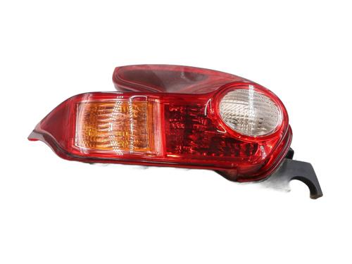 Used Left taillight NISSAN JUKE (F15) 1.2 DIG-T (115 hp) 31132536