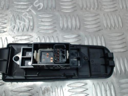 Used Right front window switch Right front window switch MITSUBISHI COLT VI (Z3_A, Z2_A) 1.5 DI-D (Z39A) (95 hp) 24247552 24247552