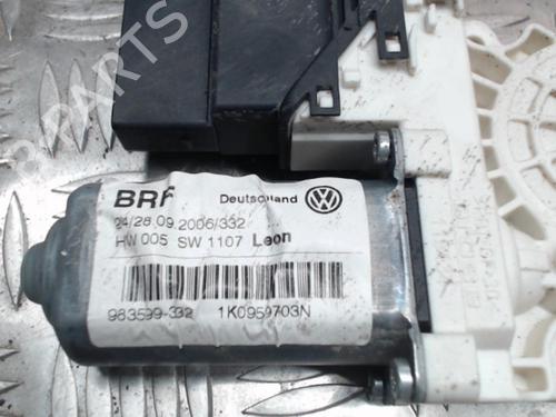 Left rear window motor SEAT LEON (1P1) 2.0 TDI 16V | BP24249731E23 