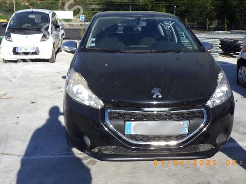 Left headlight PEUGEOT 208 I (CA_, CC_) 1.4 HDi | BP31852368C28 