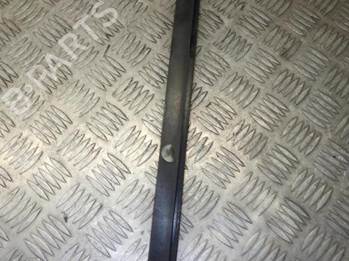 front-left-quarter-glass-renault-clio-iv-bh_-2012-2013-2014-2015-2016-2017-2018-2019-2020-2021-24250663 main image