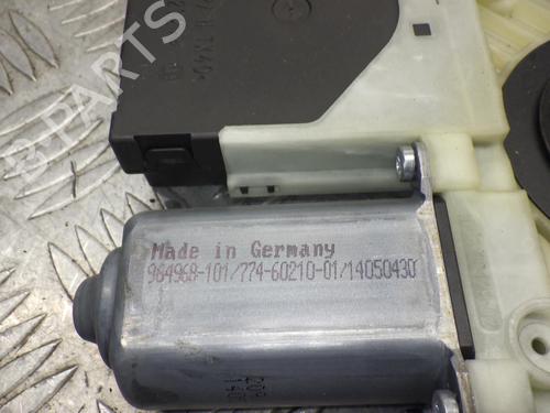 Left front window motor VW GOLF VI (5K1) 1.6 TDI | BP24244933E21 