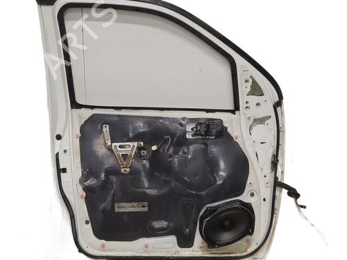 left-front-door-nissan-navara-np300-d40-2004-31927133 main image