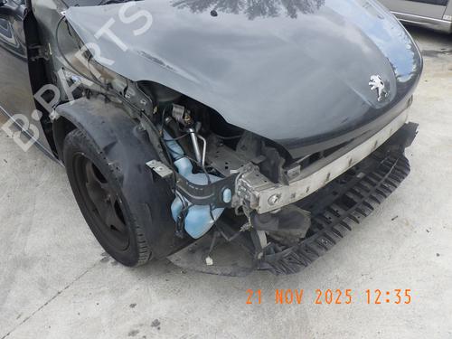 Brugte PEUGEOT 208 I (CA_, CC_) 1.2 VTI 82 4933777