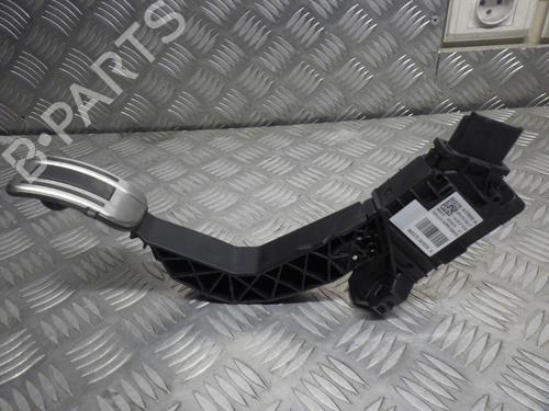 Used Pedal Pedal PEUGEOT 2008 II (UD_, US_, UY_, UJ_, UR_, UC_) 1.2 PureTech 130 (USHNS, URHNS) (130 hp) 24245497 24245497