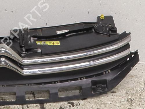 Grill CITROËN C3 III (SX) 1.2 PureTech 82 | BP31160057C40
