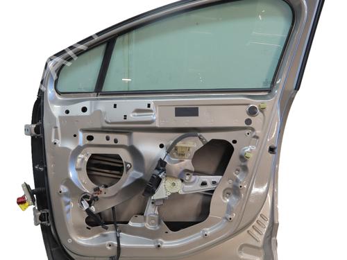 Used Right front door Right front door 37069114 37069114