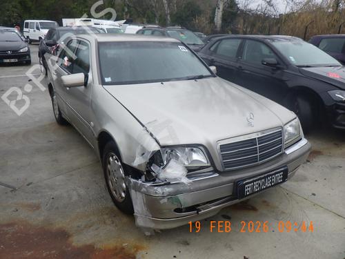 Brugte MERCEDES-BENZ C-CLASS (W202) C 220 CDI (202.133) 4773046