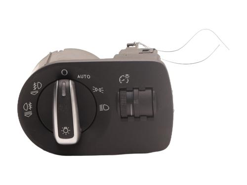 Used Headlight switch AUDI A1 Sportback (8XA, 8XF) 1.6 TDI (90 hp) 27300651