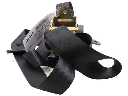 rear-right-seatbelt-dacia-logan-ls_-2004-34241652 main image