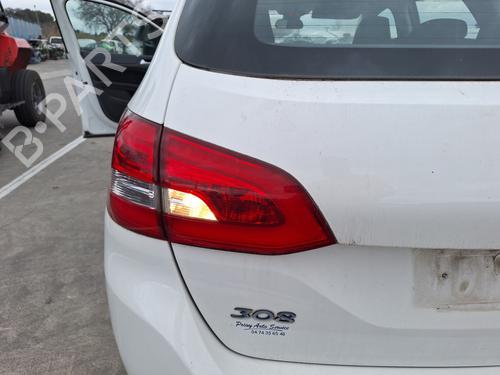 Farolim esquerdo da mala PEUGEOT 308 SW II (LC_, LJ_, LR_, LX_, L4_) 1.2 THP 110 (110 hp) 31696585
