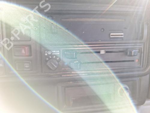 Commande Chauffage VW GOLF I Cabriolet (155) 1.8 (90 hp) 30678132