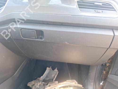 Used Glove box Glove box VW T-ROC (A11, D11) 1.0 TSI (116 hp) 29141988 29141988