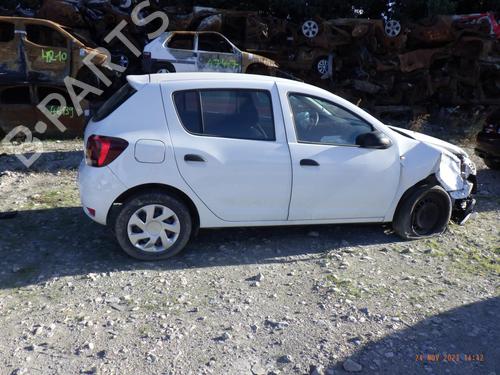 Encosto de cabeça DACIA SANDERO II 1.0 SCe 75 (B8JC, B8JD, B8NC) | BP32098975I31 