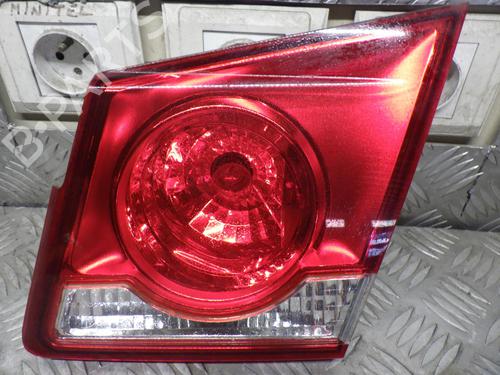 Used Right tailgate light CHEVROLET CRUZE (J300) 2.0 CDI (150 hp) 24250718