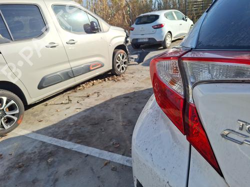 Used Left taillight Left taillight 31045807 31045807