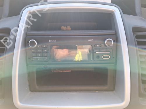 Used Radio RENAULT TRAFIC II Bus (JL) 2.0 dCi 90 (JL00, JL01, JL0H, JL0M, JL0P, JL0S) (90 hp) 31071626