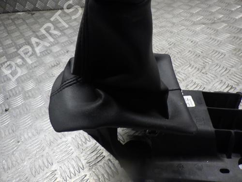 Gear lever PEUGEOT 208 I (CA_, CC_) 1.6 HDi | BP24246783M90 