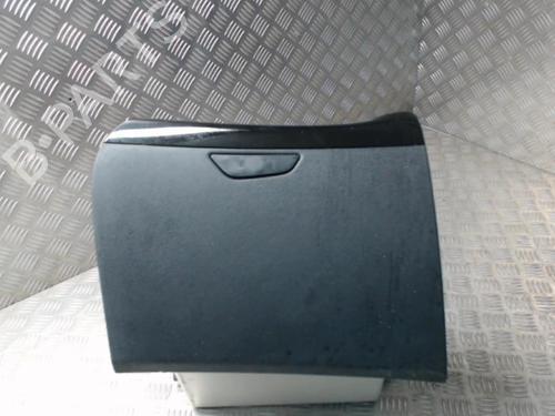Used Glove box Glove box RENAULT CAPTUR I (J5_, H5_) 0.9 TCe 90 (90 hp) 24247797 24247797