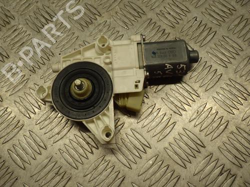 Rudehejsemotor forskærm venstre MERCEDES-BENZ R-CLASS (W251, V251) R 320 CDI 4-matic (251.022, 251.122) (224 hp) 24250385