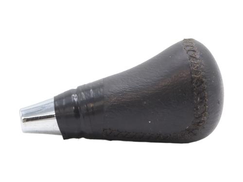 Used Shift knob Shift knob TOYOTA YARIS (_P9_) 1.3 VVT-i (SCP90_, SCP90R) (87 hp) 33311128 33311128