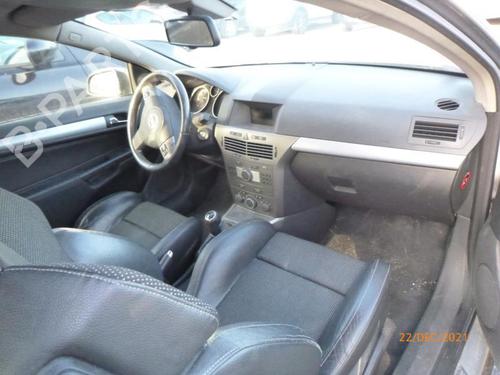 Left front door OPEL ASTRA H GTC (A04) 1.9 CDTi (L08) | BP24245742C2 