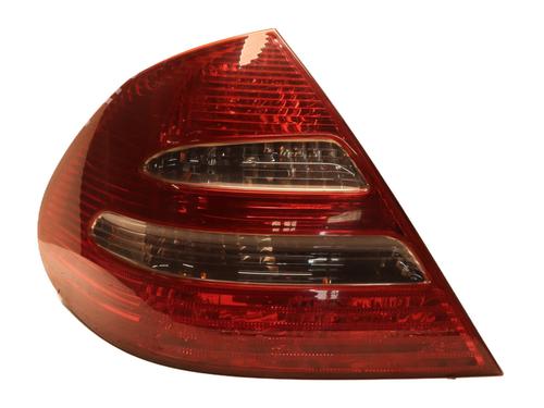 Used Left taillight MERCEDES-BENZ E-CLASS (W211) E 320 CDI (211.022) (224 hp) 31065000