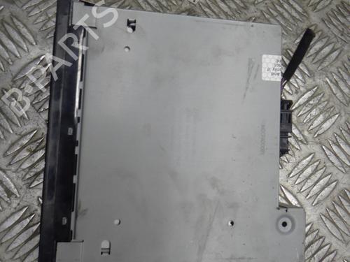Used Radio AUDI A4 B7 Avant (8ED) 2.0 TDI (140 hp) 24247112