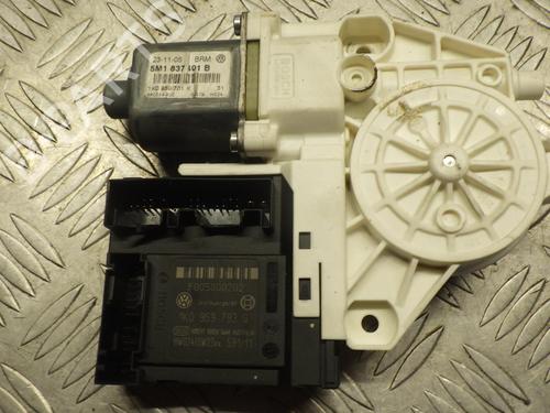 Front wiper motor VW GOLF PLUS V (5M1, 521) 1.9 TDI | BP24244665M29 - Image 3