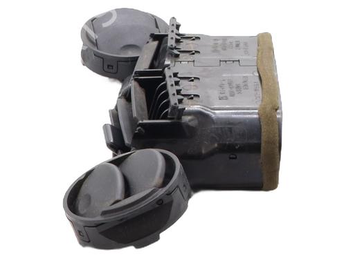 air-vent-toyota-rav-4-ii-_a2_-2000-2001-2002-2003-2004-2005-34057610 main image