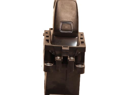 Used Shift knob Shift knob PEUGEOT 3008 II SUV (MC_, MR_, MJ_, M4_) 2.0 BlueHDi 180 (181 hp) 24590978 24590978