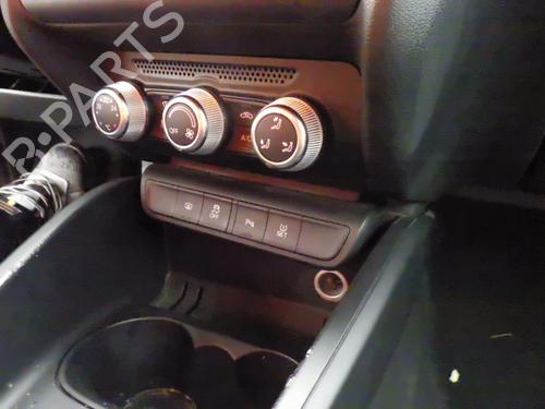 Climate control AUDI A1 Sportback (8XA, 8XF) 1.6 TDI | BP26904534I5 