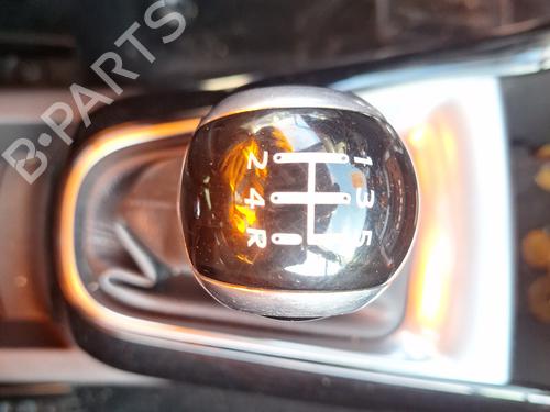 Gearknop CITROËN DS3 (SA_) 1.6 VTi 120 (120 hp) 30661151
