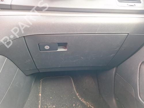 Used Glove box Glove box VW SHARAN (7N1, 7N2) 2.0 TDI (150 hp) 31678853 31678853