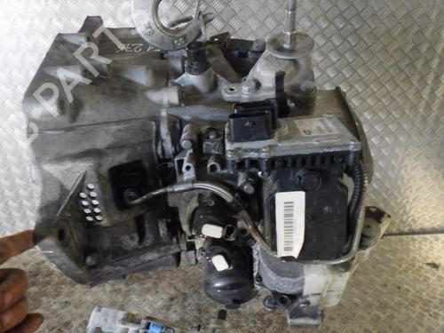 Used Gearbox CITROËN C4 I (LC_) 1.6 HDi (109 hp) 24251394