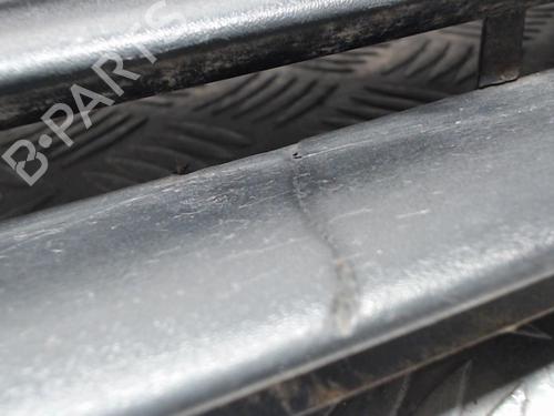 Used Grille MERCEDES-BENZ VANEO (414) 1.7 CDI (414.700) (91 hp) 24252475