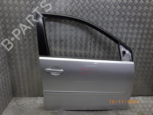 Used Right front door VW POLO IV (9N_, 9A_) 1.4 16V (75 hp) 24244621