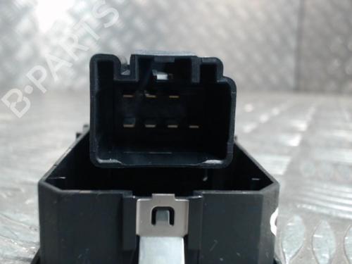 Used Right rear window switch Right rear window switch LAND ROVER RANGE ROVER SPORT I (L320) 2.7 D 4x4 (190 hp) 24252736 24252736