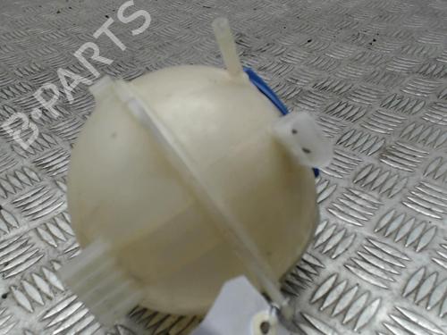 Used Expansion tank AUDI A1 Sportback (8XA, 8XF) 1.2 TFSI (86 hp) 24252490