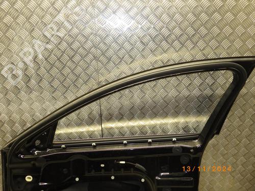 Right front door JAGUAR XF I (X250) 3.0 D | BP24244600C3 