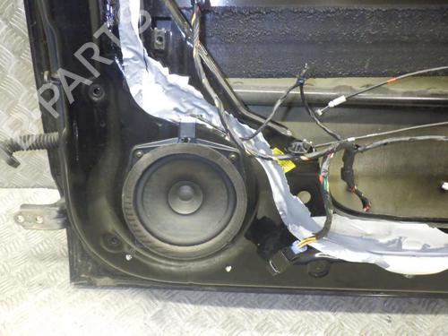 Right front door HYUNDAI TUCSON (JM) 2.0 CRDi All-wheel Drive | BP24246553C3 
