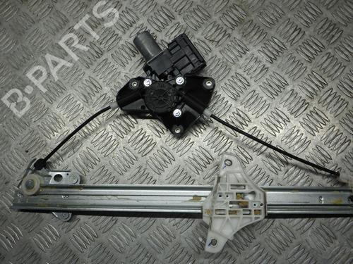 Used Front right window mechanism TOYOTA YARIS (_P21_, _PA1_, _PH1_) 1.5 Hybrid (MXPH10, MXPH11) (116 hp) 24246675