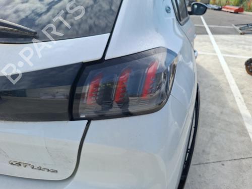 Used Right taillight PEUGEOT 208 II (UB_, UP_, UW_, UJ_) e-208 (136 hp) 29372027