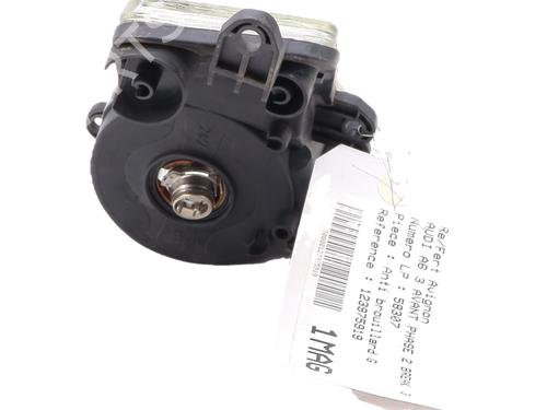 Left front fog light AUDI A6 C6 Avant (4F5) | BP36315332C30 - Image 2