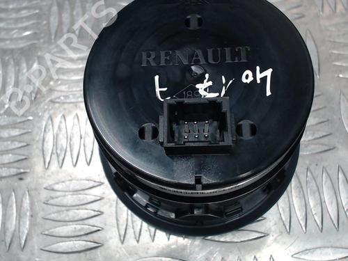 Used Climate control Climate control RENAULT ESPACE IV (JK0/1_) 2.2 dCi (JK0H) (150 hp) 24252000 24252000